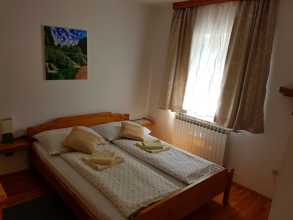 House Ana Bed & Breakfast Plitvička Jezera Eksteriør bilde