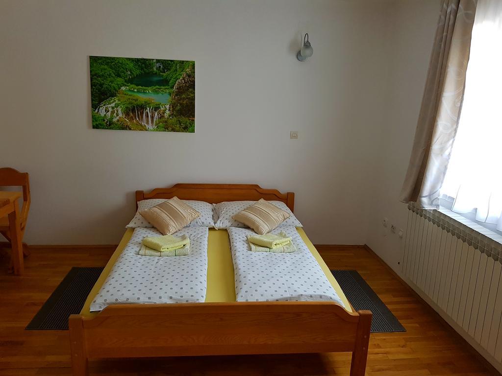 House Ana Bed & Breakfast Plitvička Jezera Eksteriør bilde